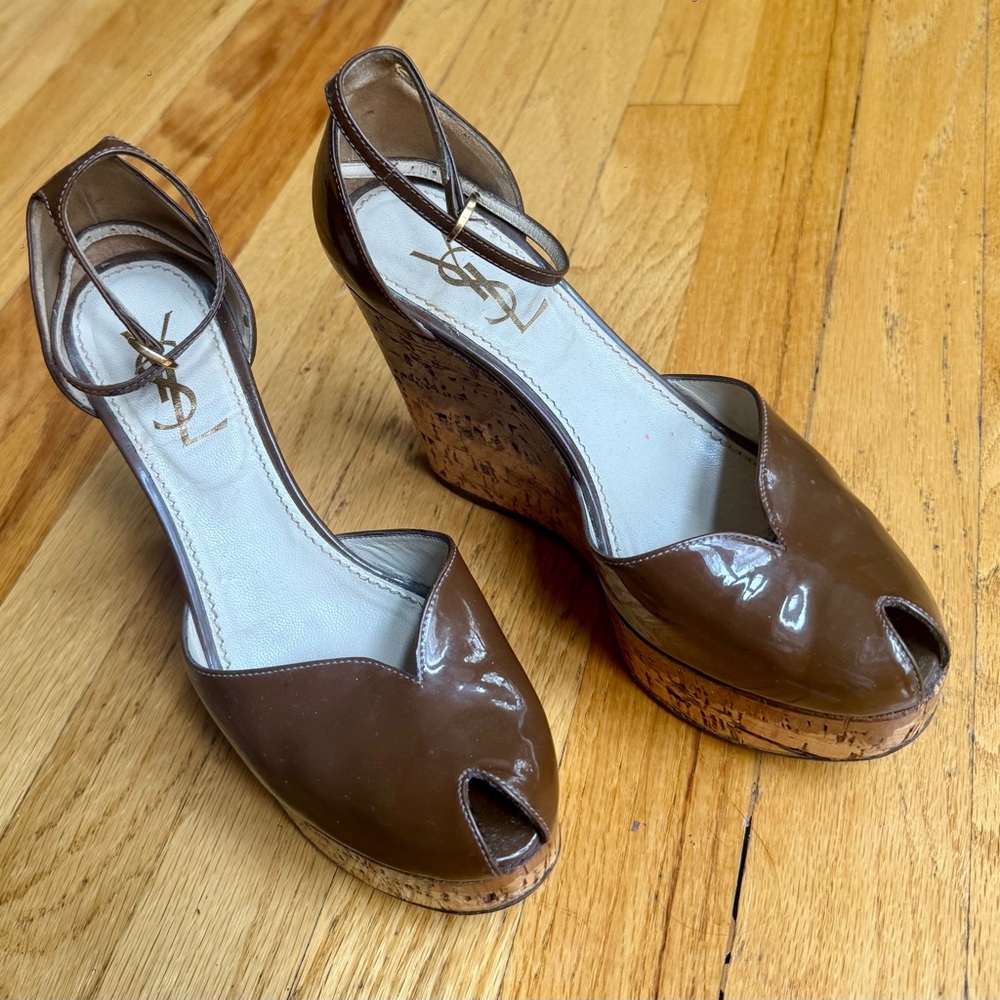Yves Saint Laurent Brown patent leather Peep-Toe Wedges size 36.